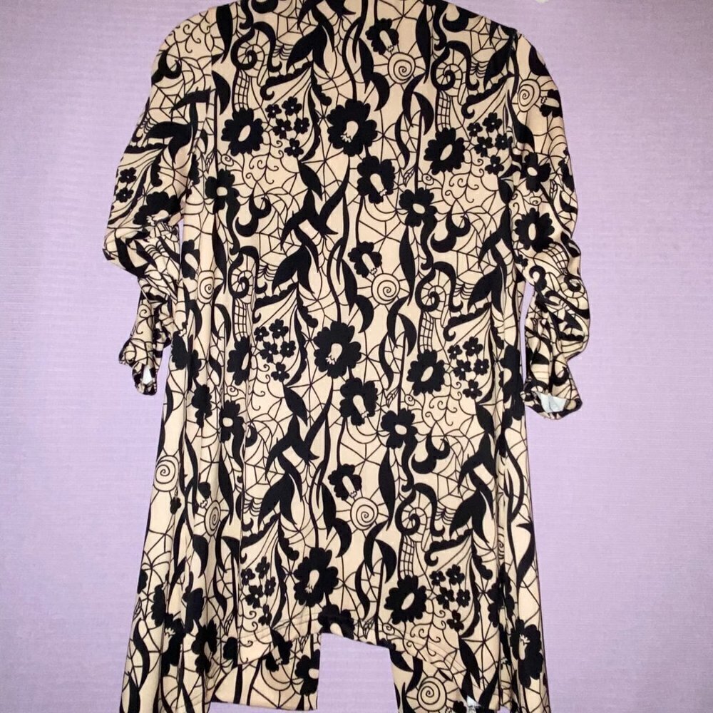 New Without Tags Lily by Firmiana Silk Like KIMONO Absolutely Gorgeous! - Picture 5 of 10
